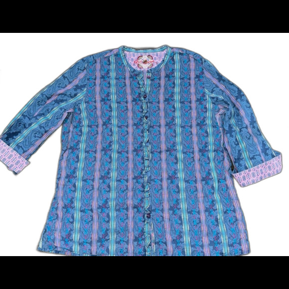 Robert Graham Embroiled Blouse - Picture 1 of 6